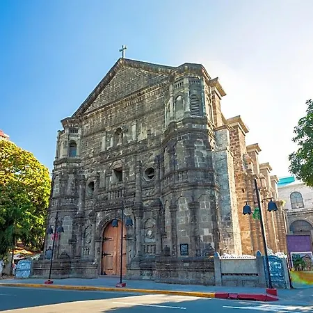 Joyce Apartelle San Juan